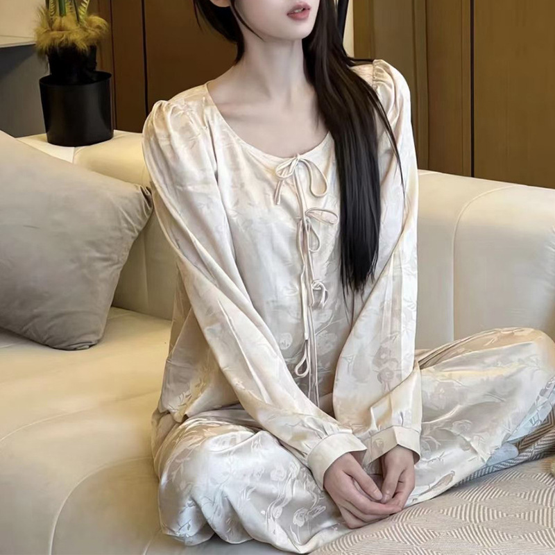 New Chinese Long-Sleeved Pajamas Women's Suit Satin Silk Lace-Up Slim Age-Reducing Designer Home Clothes Can't Get Out
