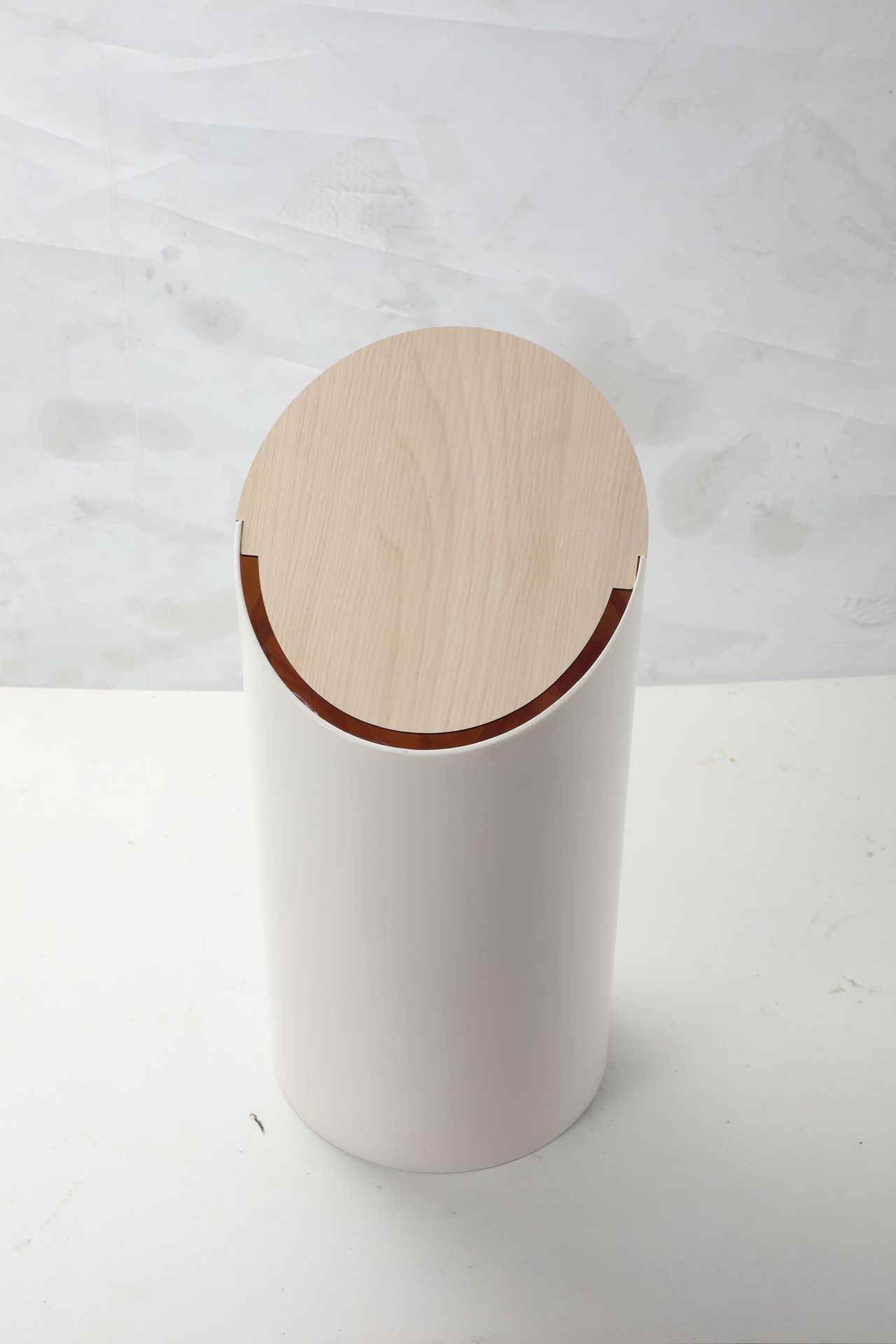 Estilo crema inodoro basura puede rebote automático Flip almacenamiento cubo hogar sala de estar con anillo de presión boca oblicua basura puede