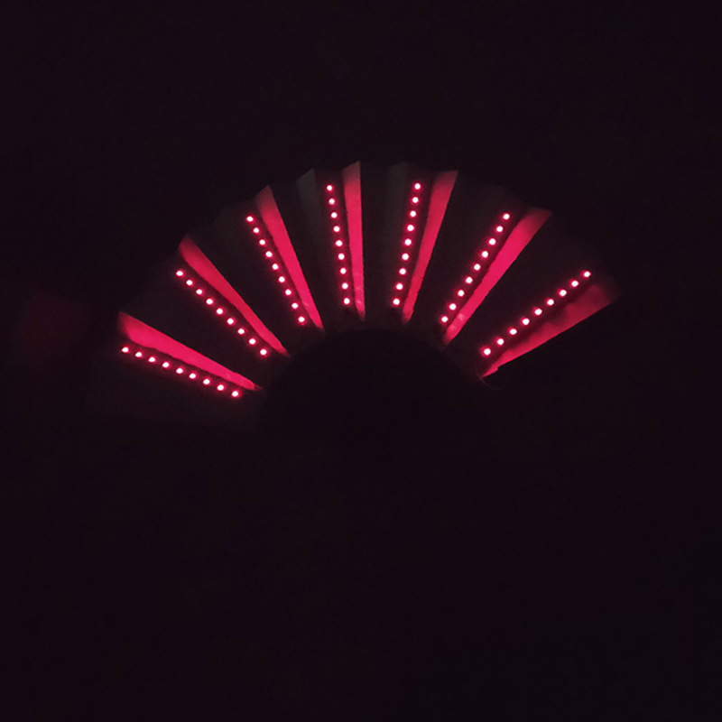 Nuevo abanico de encaje rosa con luces LED, regalo de boda, accesorio para el Festival Qixi, abanico plegable de estilo chino