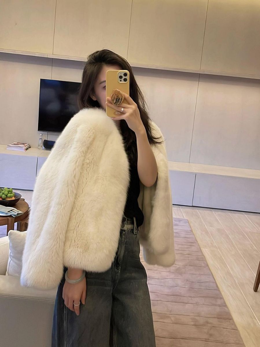 '白富美'特种贝贝小狐狸毛整皮海宁皮草外套女年轻款显瘦新款韩版