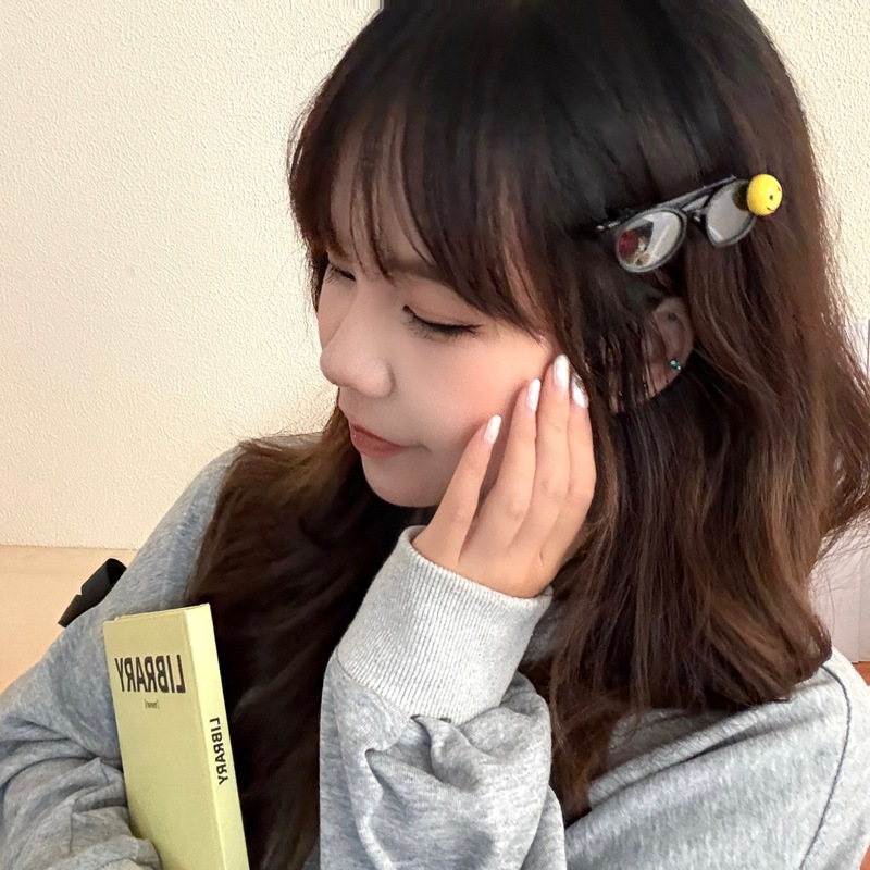 创意百搭眼镜发夹小众甜酷刘海夹边夹少女气质鸭嘴夹设计感碎发夹|undefined