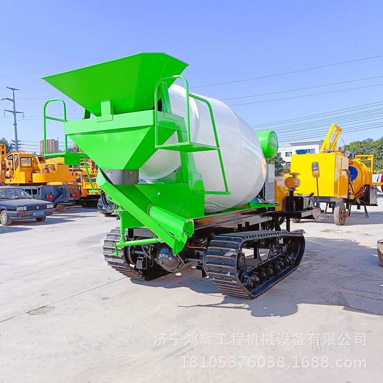 水泥砂石履带搅拌车 4方履带式泥地运输罐车 商混自动搅拌装载机