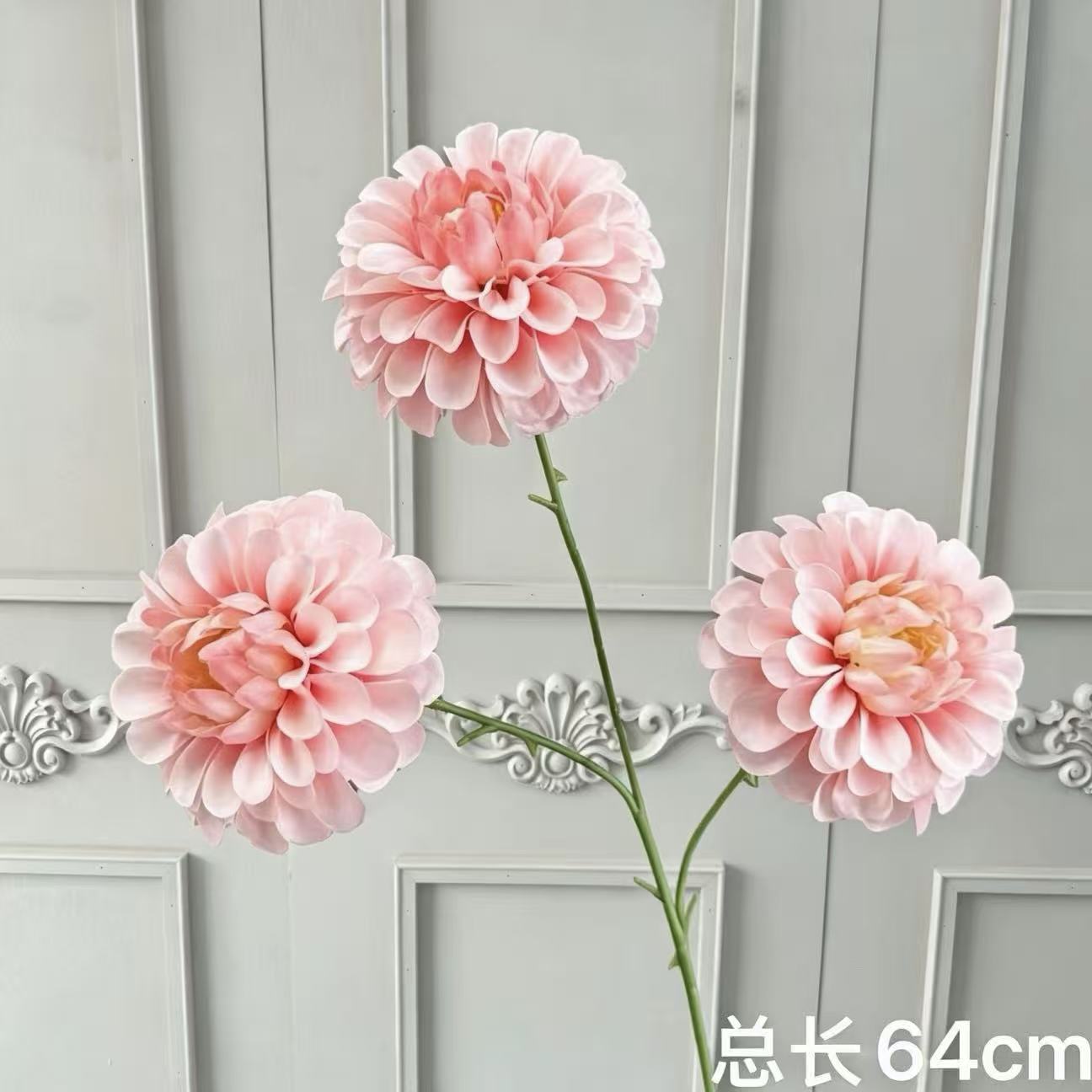 핑크색 세 머리 다크 향수