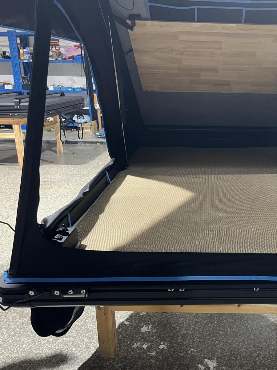 Yanghandi 100% impermeable de aluminio triángulo de cinco lados tienda de techo