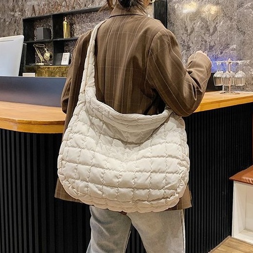棉袄包大包包女2026秋冬棉服包太空棉羽绒服大容量菱格单肩托特包