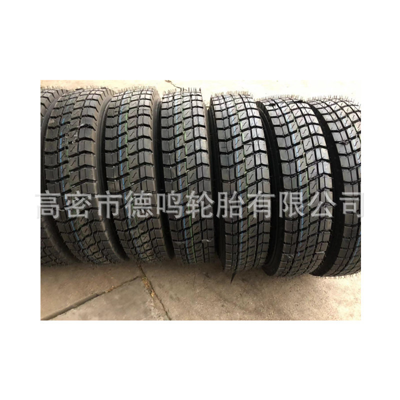 Suministro Fengshen plano Scooter neumático 235/75R17.5 camión de alambre de acero neumático de vacío