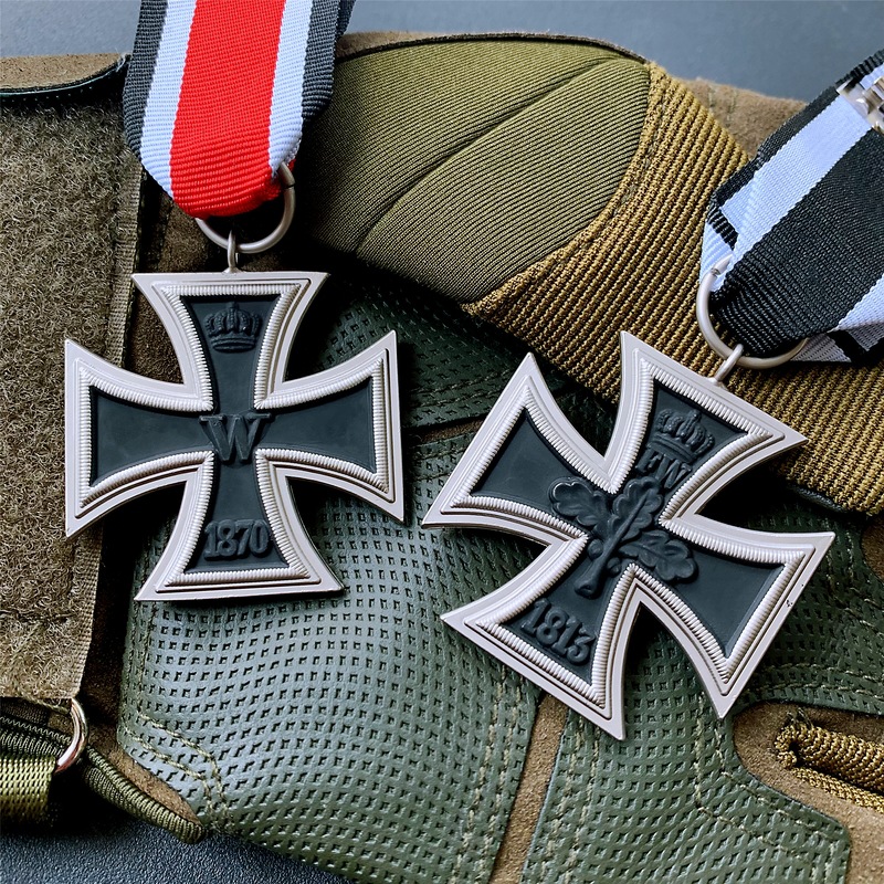 卸売高品質プロイセン十字章騎士メダルレトロブローチアクセサリー外国貿易モデル