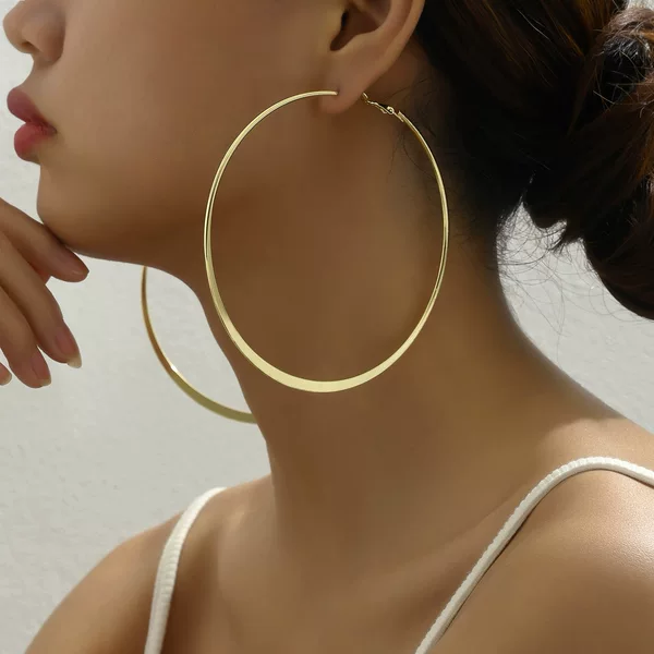 European and American Simple and Exquisite Plain Hoop Earrings, Exaggerated Large Hoop Ear Clips, Personalized Fashion Hip-Hop Ear Accessories for Women
