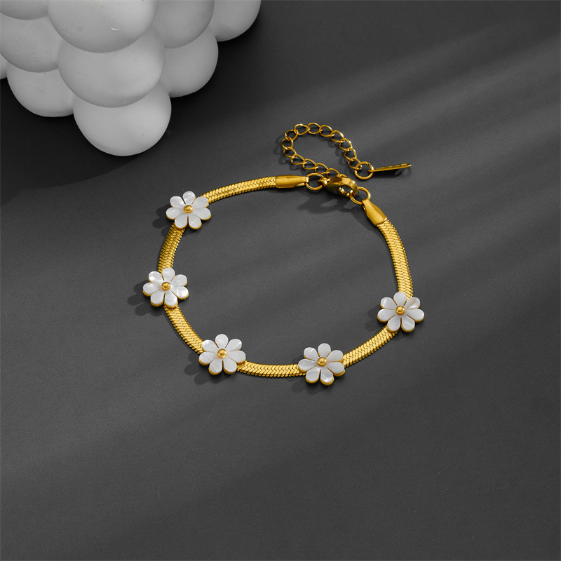 Sweet Flower Butterfly Titanium Steel 18K Gold Plated Acrylic Bracelets In Bulk display picture 1