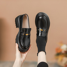 2025年春季新款乐福鞋女休闲软底一脚蹬增高小皮鞋惠州单鞋女