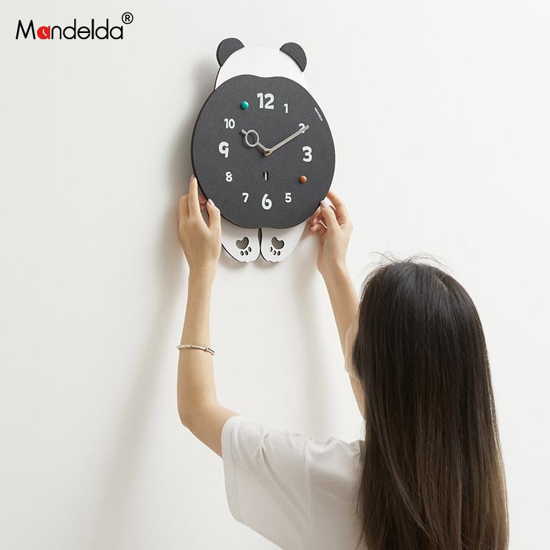 Mandelda Punch-free Panda Wall Clock Living Room Modern Simple Atmosphere Home Clock Wall Hanging