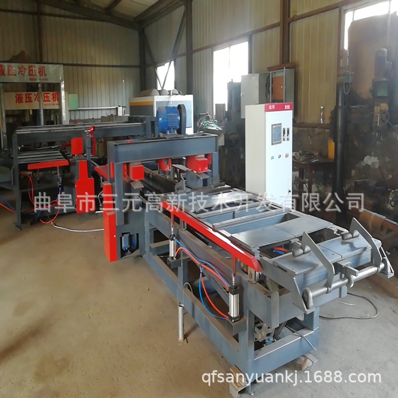 红外线定位切割锯厂家 板材切割锯质量 三元制作全自动板材切割锯