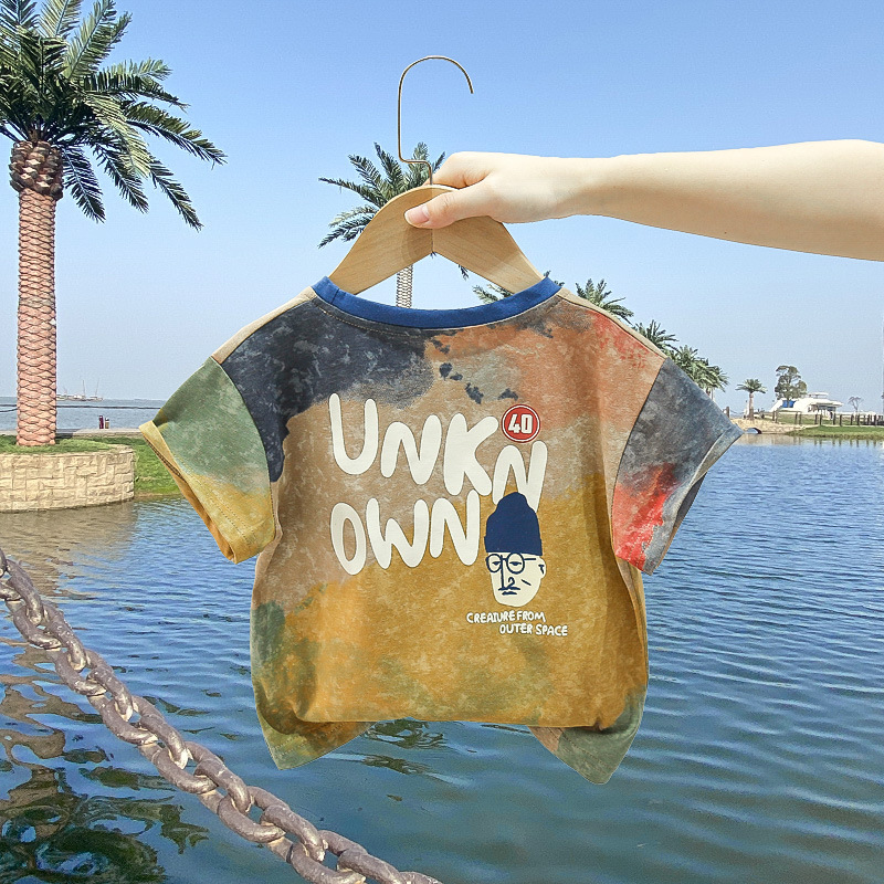 7832 Camiseta de manga corta de verano para niños Nueva versión coreana de la blusa de media manga de teñido anudado para bebés