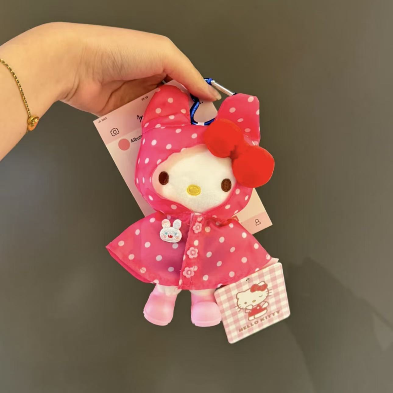 Genuino clásico KT Hello Kitty mochila bolso colgante dibujos animados lindo hellokitty llavero muñeca de felpa mujer