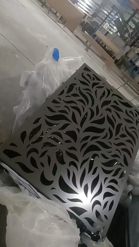 Light Luxury Metal Decorative Screen, Garden Art Partition, Living Room Privacy Partition