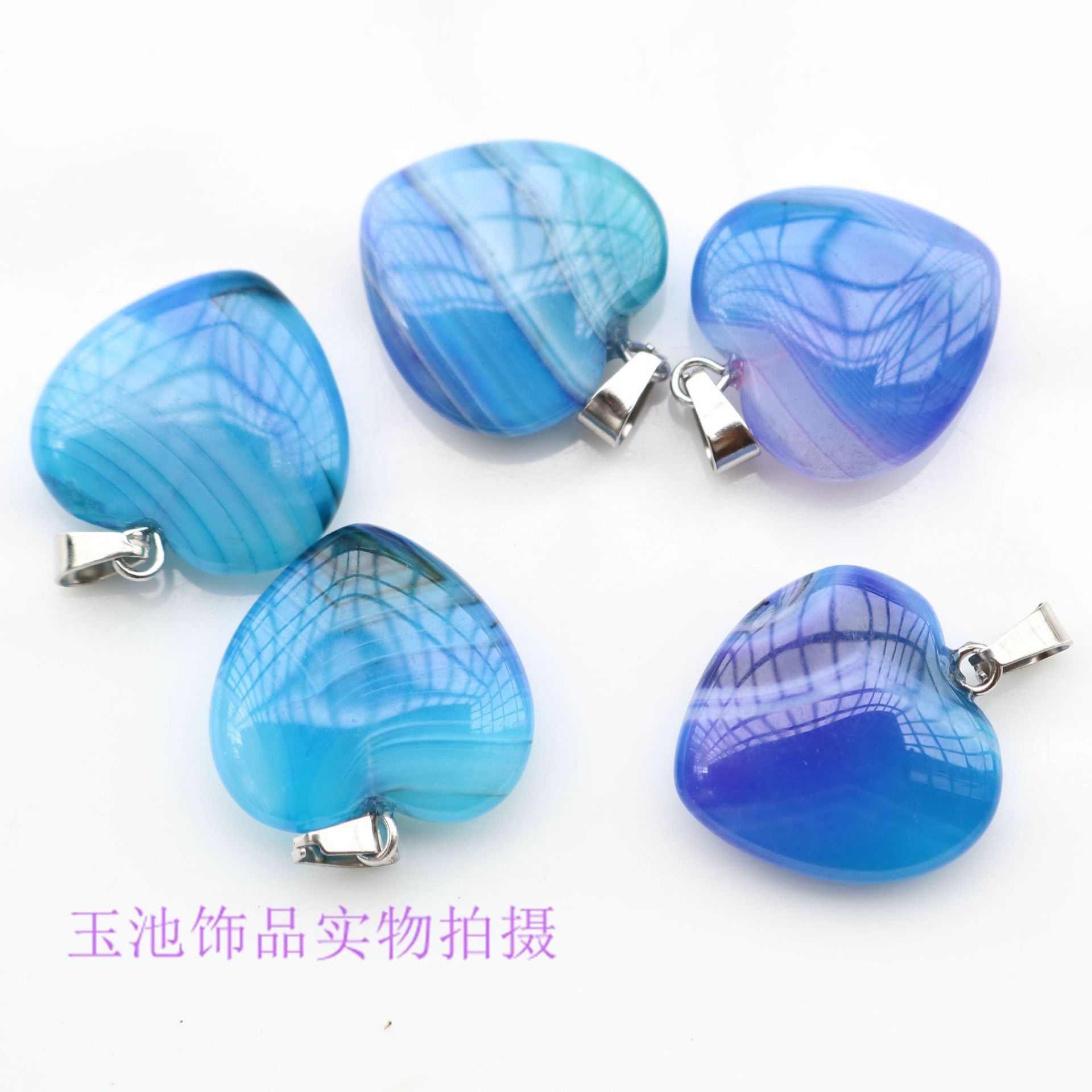 Venta transfronteriza de amor amor amor amoroso colgante verde Dongling pequeño corazón de melocotón colgante orejas accesorios diy