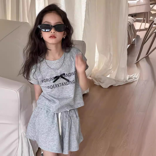 Korean alphabet bow short sleeve T-shirt + casual shorts two-piece set 2024 summer girls' shorts set trendy