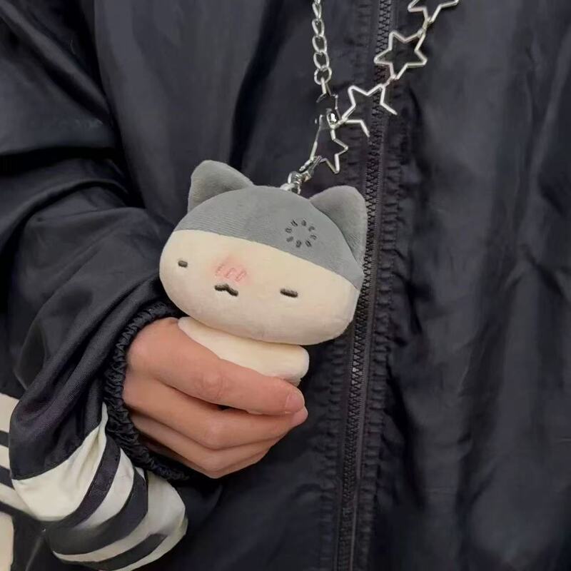 泣きました。超萌は子猫のペンダントを載せています。|undefined
