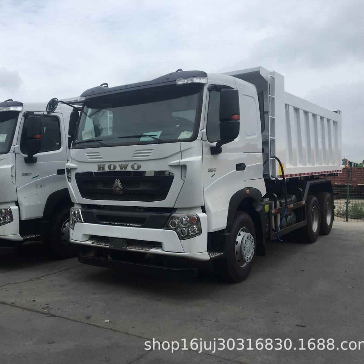 重汽howo6x4自卸车出口刚果金18953179839