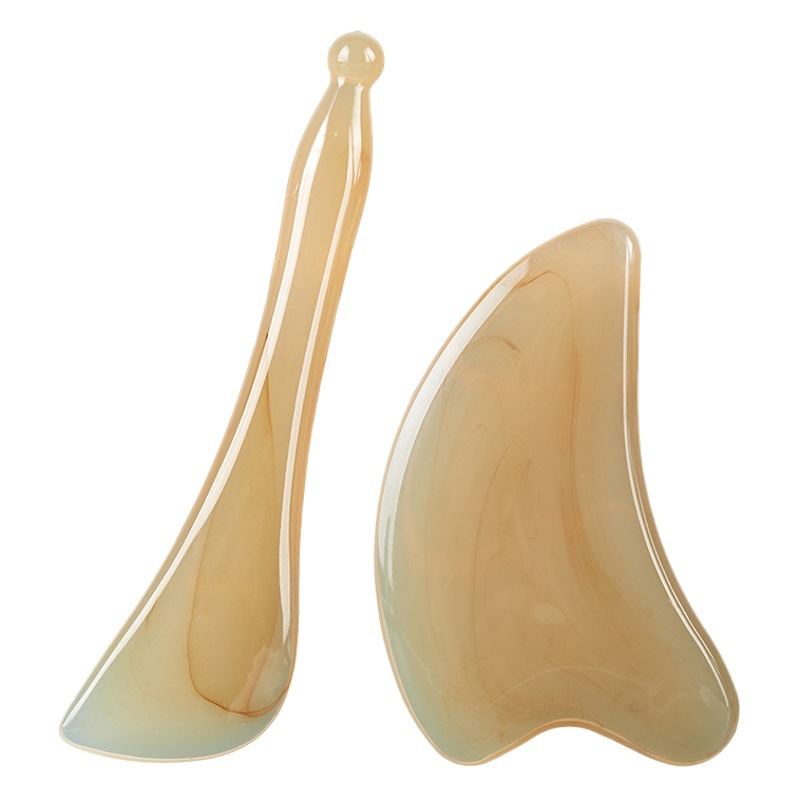 Tabla de raspado de imitación de cuerno, palo para tirar de los músculos del rostro, palo de belleza especial de resina para tirar de los meridianos faciales y oculares, tabla de masaje triangular en forma de corazón.