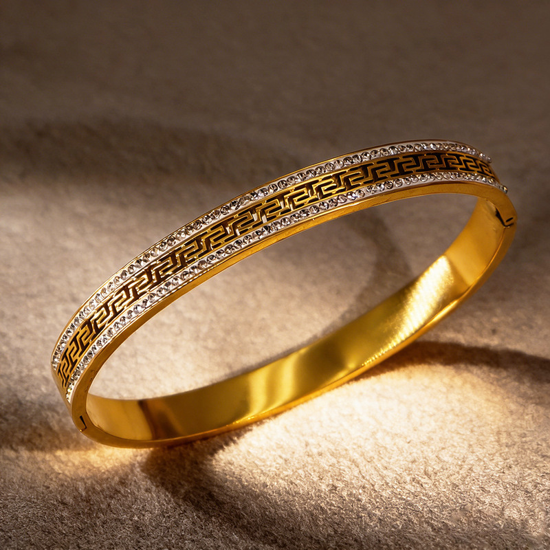 Fashionable Full Diamond 18K Gold-Plated Stainless Steel Bracelet, Gold Color, Anti-Oxidation, Daily Waterproof, Women's Bracelet, Light Luxury, Cross-Border