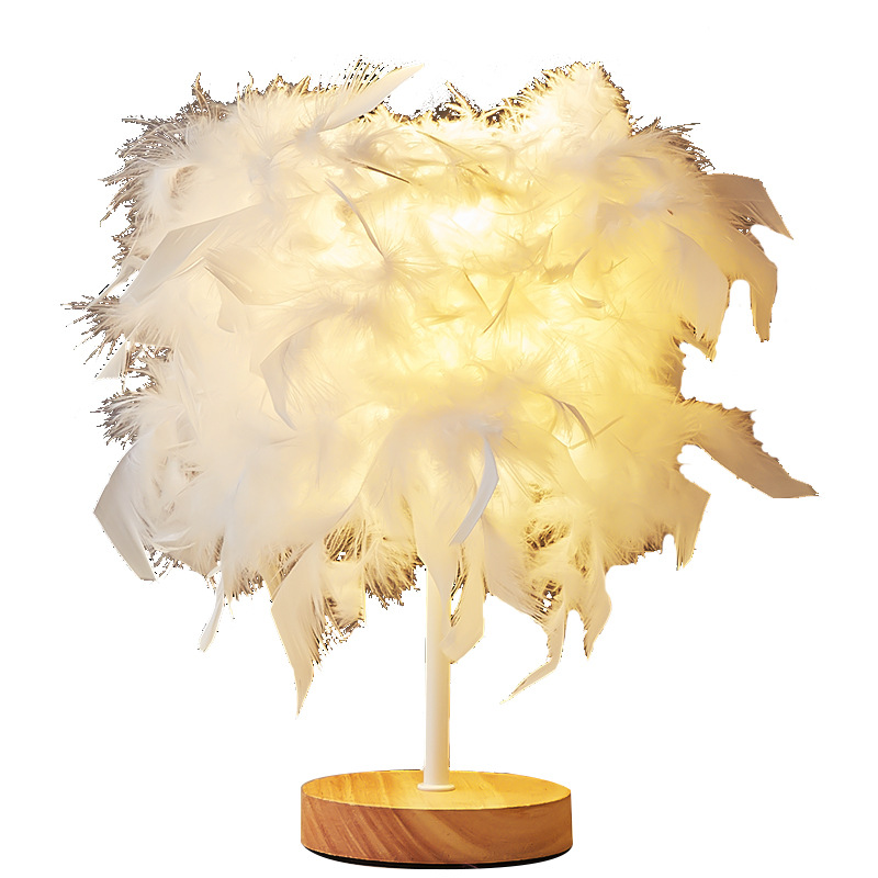 Lámpara de escritorio de plumas de lujo del dormitorio, luces de cabecera de cama de alto nivel, regalos creativos, luces nocturnas decorativas, luces de atmósfera