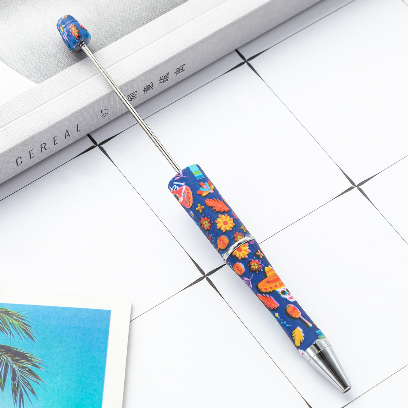 Pluma de cuentas de plástico bricolaje creativo hecho a mano estampado de leopardo pluma floral de cuentas de vaca impresión al por mayor nueva pluma de cuentas de plástico