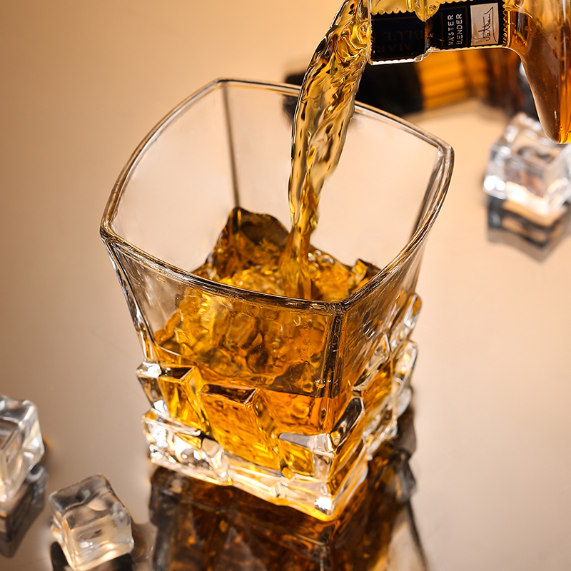 Crystal creative cocktail glass set for whiskey