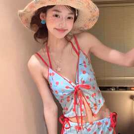 新款泳衣少女樱桃吊带四件套保守分体泳衣女比基尼小清新水上乐园