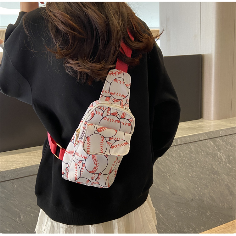 Women's Medium Nylon Ball Streetwear Square Zipper Fanny Pack display picture 19