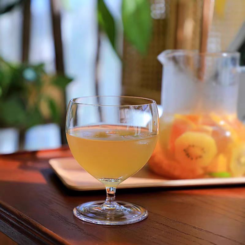 Barra de patas cortas de vidrio simple, coctelería, copa de cóctel, restaurante, bebidas frías, taza de café con hielo creativo, taza de postre