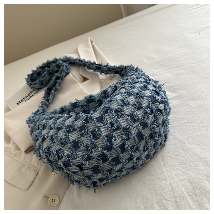 Casual and fashionable crossbody bag 2025 new style large-capacity simple checkered single-shoulder bag, personalized and versatile, lightweight underarm bag undefined