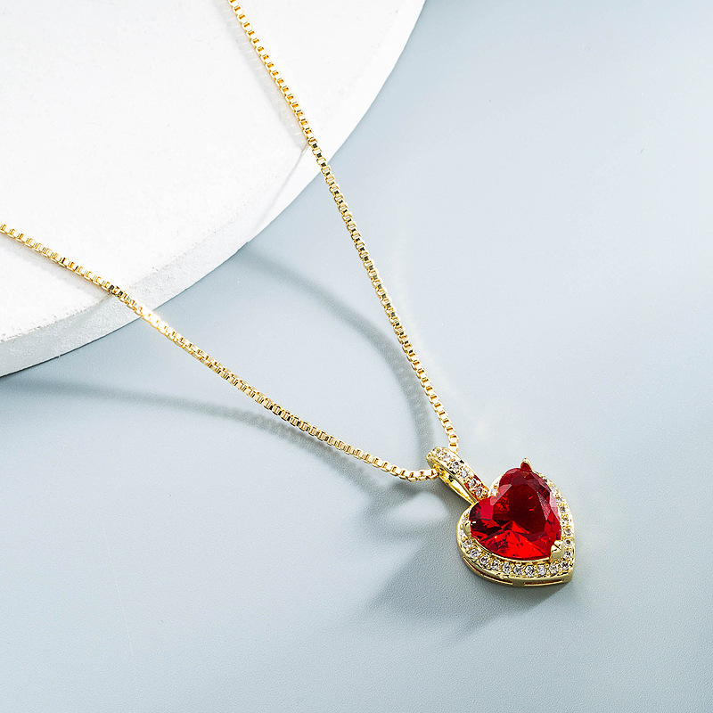 wholesale jewelry simple colorful crystal heart pendant copper necklace Nihaojewelrypicture8