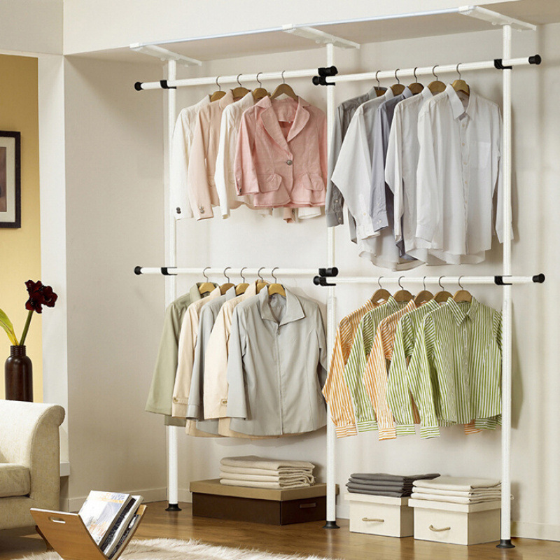 Три вертикальных и четыре горизонтальных полных рельса.