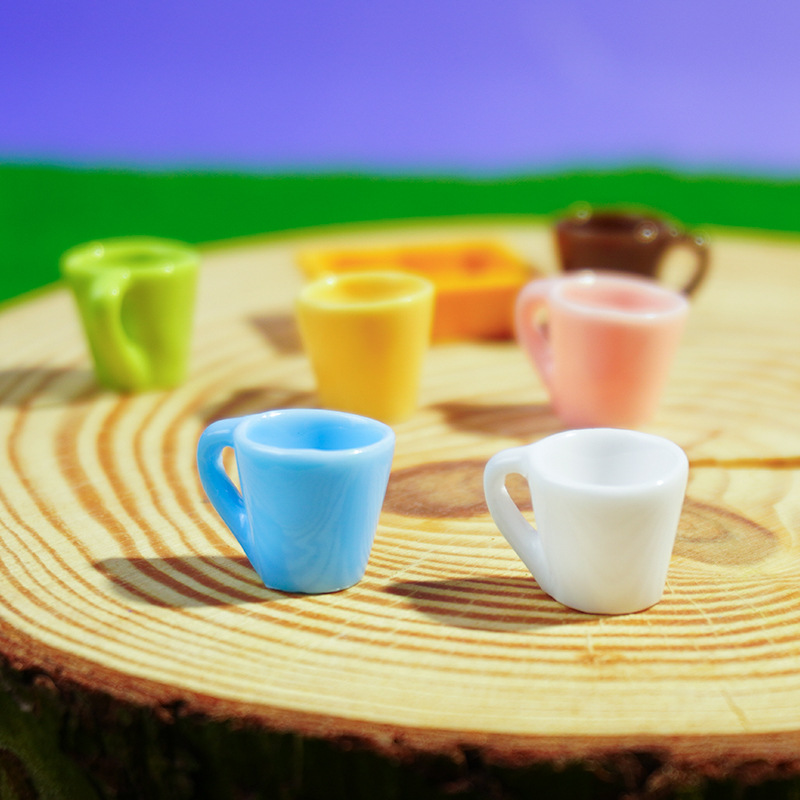 Mini modelo de simulación de mini modelo de mini decoración de mini decoración de paisaje taza de seis colores plato de resina