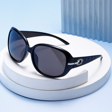 2025新款时尚潮流偏光墨镜1606韩版大框遮阳开车驾驶太阳眼镜批发