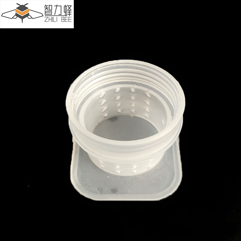 蜜蜂针孔喂水器小型点式塑料瓶口饲喂器喂水槽2838塑料透明养蜂具