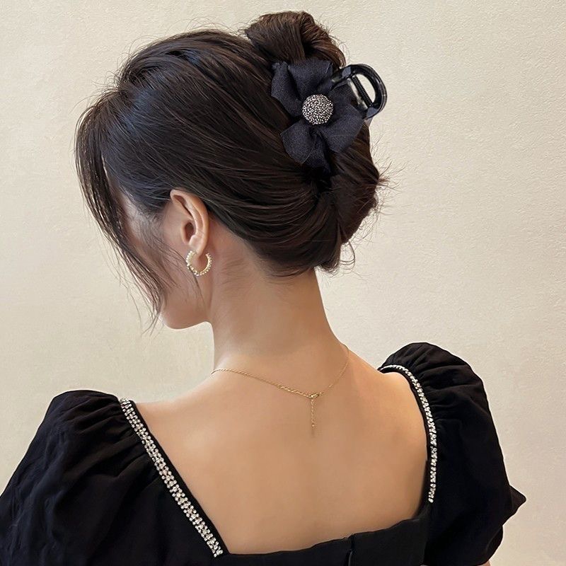 h2uTiviiztSHn2aJjQ1eWmIbH2NT3KxwyfJm