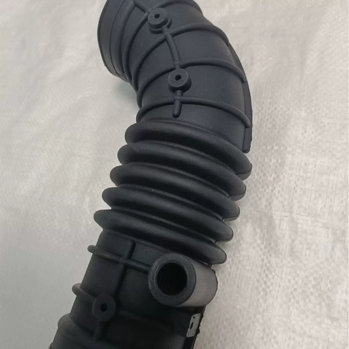 厂家直供型号OE号28138---2B200 滤清器进气管 冷却液水管