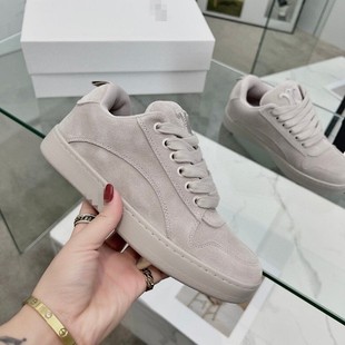 �ﶬ�¿ɫϵ�����Ь2025�r���¿���ƤŮʿƽ��Ьtrainers
