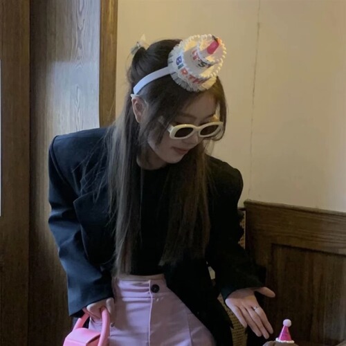 Little Red Book's same style white rose red cake headband birthday hat party funny decoration photo props headband headband