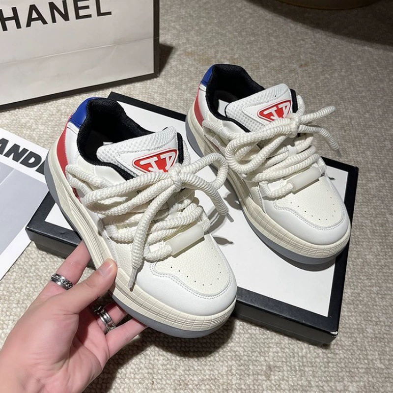 Женские белые кроссовки на толстой подошве, весна-осень 2025, модные, универсальные, повседневные, белые кеды для девушек