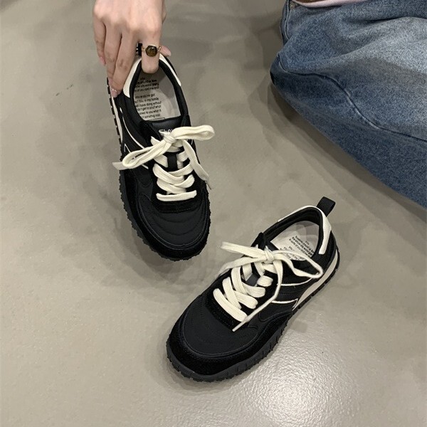 首谷巨好看休闲运动鞋女款2025新款厚底真皮配阔腿裤阿甘鞋德训鞋|undefined