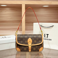 �߼���Ҹ�°�Ů�¿���Ə͹Űٴ�ӡ���߼���Ůʿ�μ�б��С����