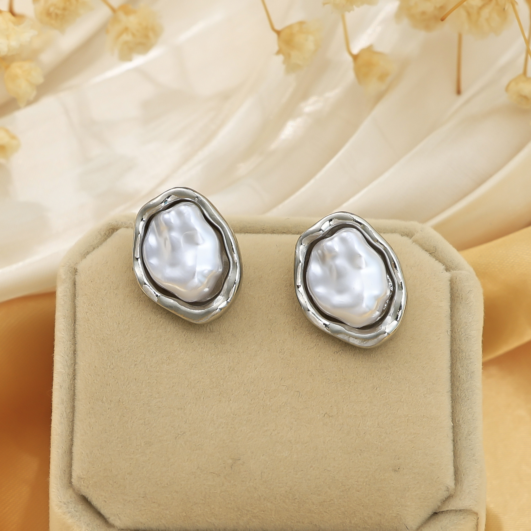 Venta caliente transfronteriza europea y americana, conjunto de anillos de collar, pendientes de moda de perlas del sexo opuesto, pendientes de mujer de alta calidad