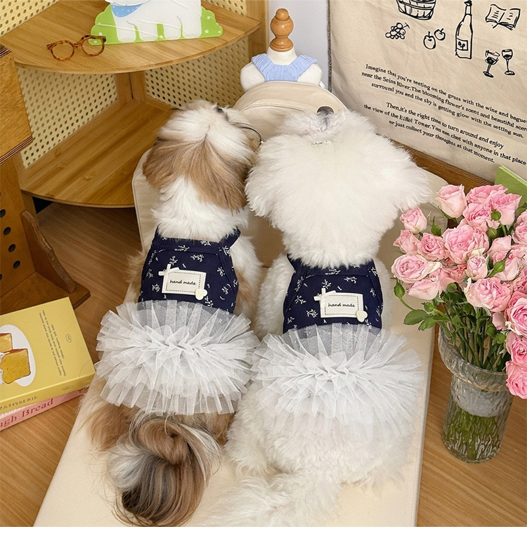 Vestido de verano con flores para perro estilo coreano princesa_voghion.com