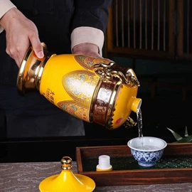 装饰花瓶;陶瓷工艺品;酒壶