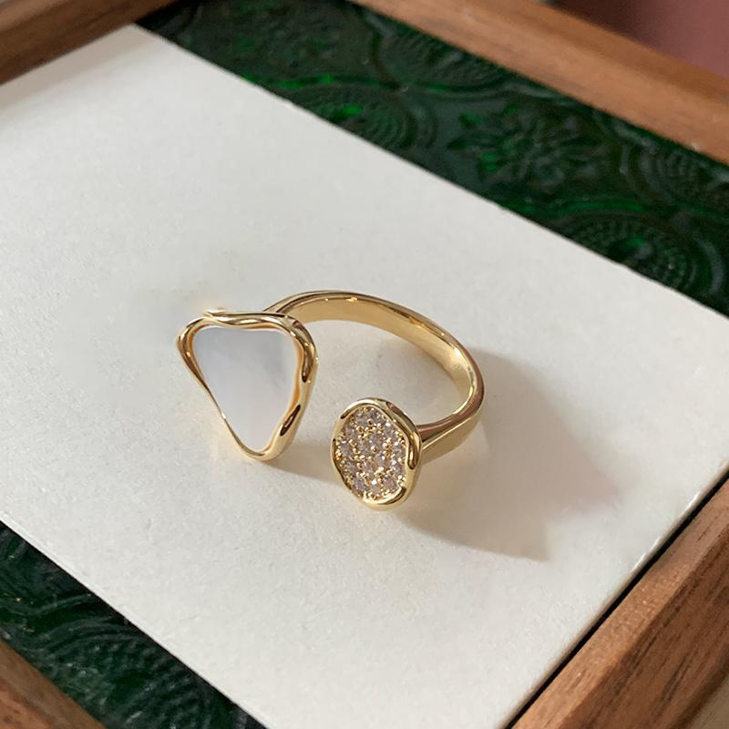 Zircon Triangle Mother-of-Pearl Open French Style Exquisite Fashion Versatile Index Finger Ring Light Luxury High-End_voghion.com