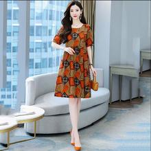 印花连衣裙夏女宽松大码妈妈减龄洋气显瘦高端复古中老年休闲裙子