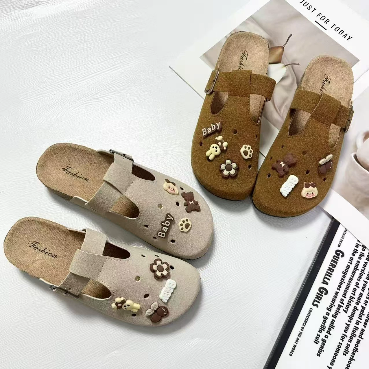 Женские кожаные босоножки в стиле Birkenstock, лето 2025, новые универсальные закрытые туфли-мюли на толстой подошве, для улицы, элегантный стиль.